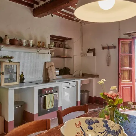 Casale Toscano A *