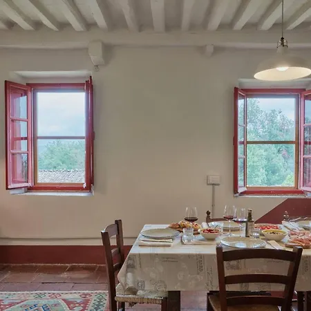 Casale Toscano A ルッカ