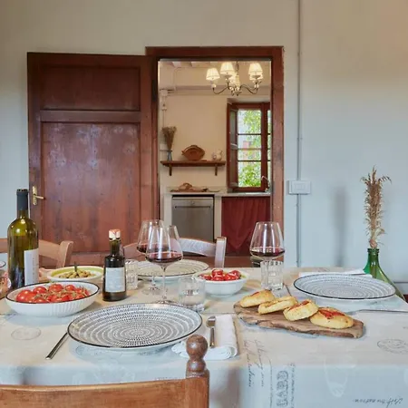 Casale Toscano A *