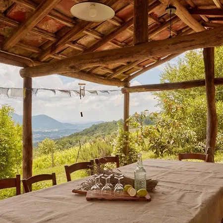 Casale Toscano A ルッカ