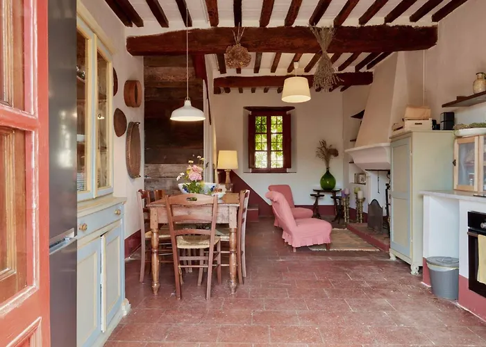 別荘 Casale Toscano A ルッカ